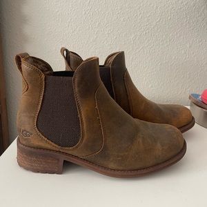 Women’s UGG booties!! Only worn a few times. Insanely comfortable and warm!